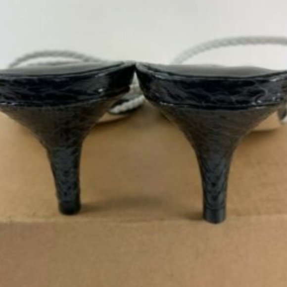 Sigerson Morrison Fyona Leather Kitten Heels - Picture 2 of 3